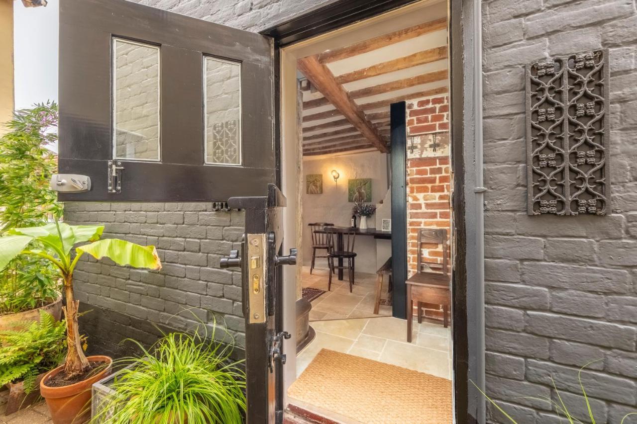 Most Romantic Cottage In Suffolk - Number Four Framlingham Zewnętrze zdjęcie
